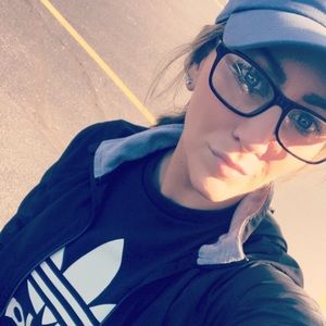 Meet your Posher, Alisha